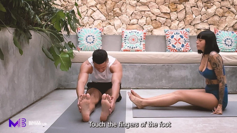 Maxxx Betancur: Der harte sex eines Yogalehrers mit seinem geilen schüler - Max...