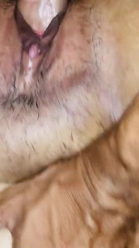 Sexy teen paffuta scopa duro e spruzzata piena di sperma