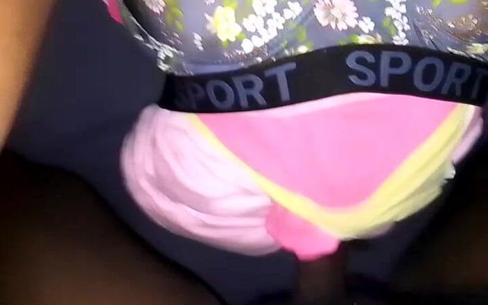 Jaanu294: Bra和penny知道这一点