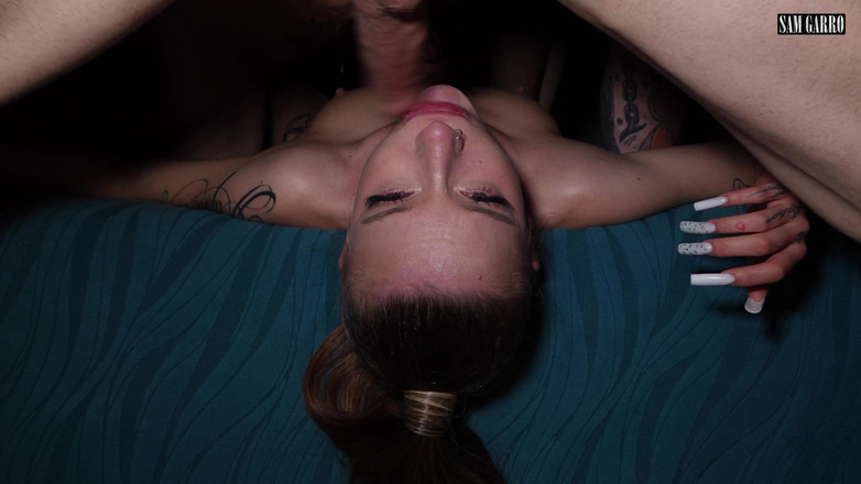 Sam Garro: もっと欲しいんだ!小さな美しさにしては大きい