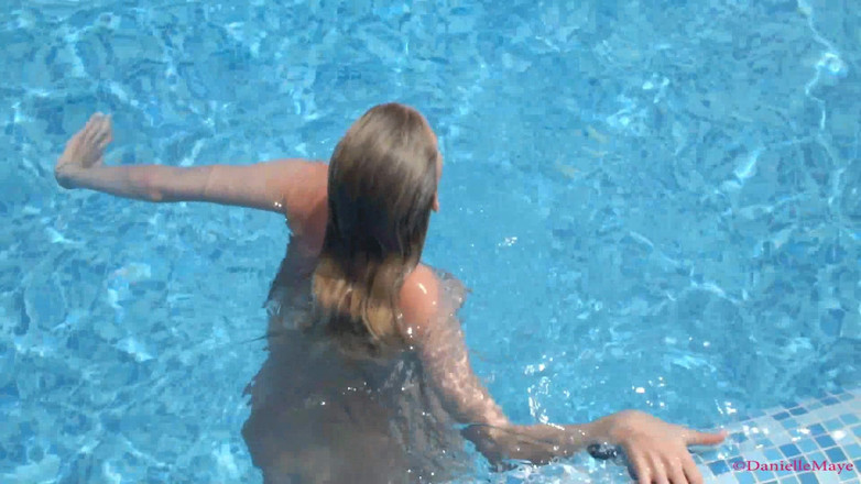 DanielleMaye: Syrenka bogini