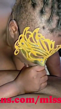 Monstro Pau Preto Recebendo Boquete Na Garganta Profunda Ele Encheu O Rosto Inteiro De Porra