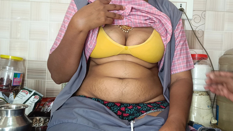 Pushpa studio: 여대생 바이럴 비디오