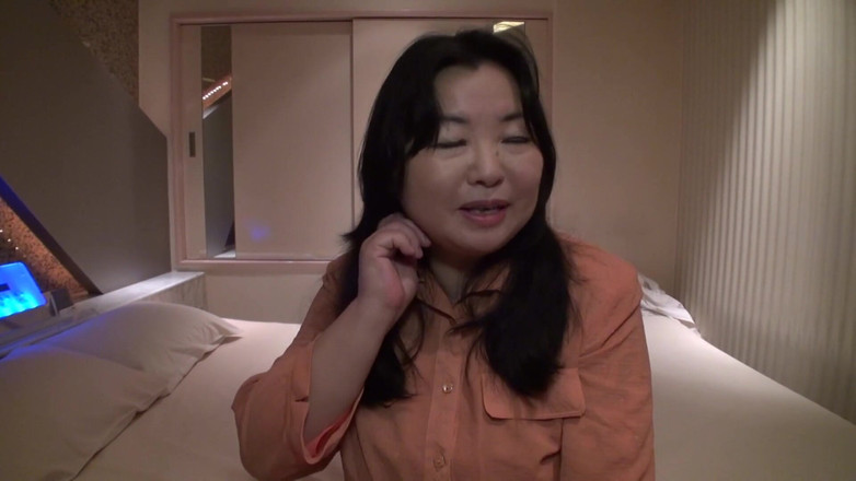 Apolix-JP: 出会い系サイトで出会った55歳：みちこ。旦那が不在がちな日常を脱ぎ捨て、年齢問わず「刺激」を求めて登録した既婚女性が初対面で見せた素顔