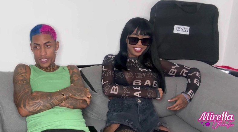 Mirellaoficialx: Rakan saya tidak berubah setiap kali dia datang melawat saya...