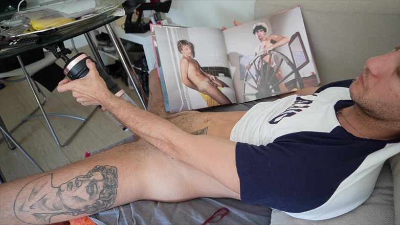 Harry_Jen: Harry_jen Jouet De Masturbateur Gay Et Jouit