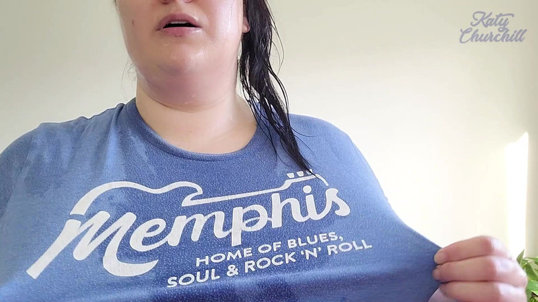 Katy Churchill: Super zpocená po tělocvičně