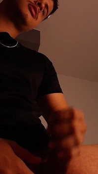 जब मैं खुद को छूता हूं तो मुझे मत देखो!