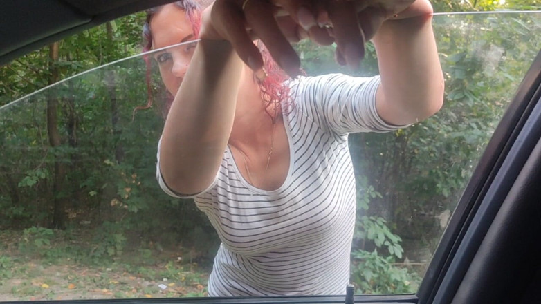 DirtyLubov: Outdoor Fick an Dem Auto