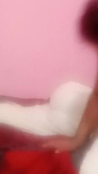 Dasi üvey kız kardeşini üvey erkek kardeşiyle çok güzel sikiyor
