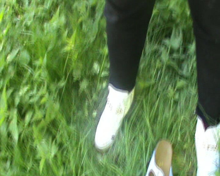 tammara big: Осторожность на улице: я писаю даже в обуви