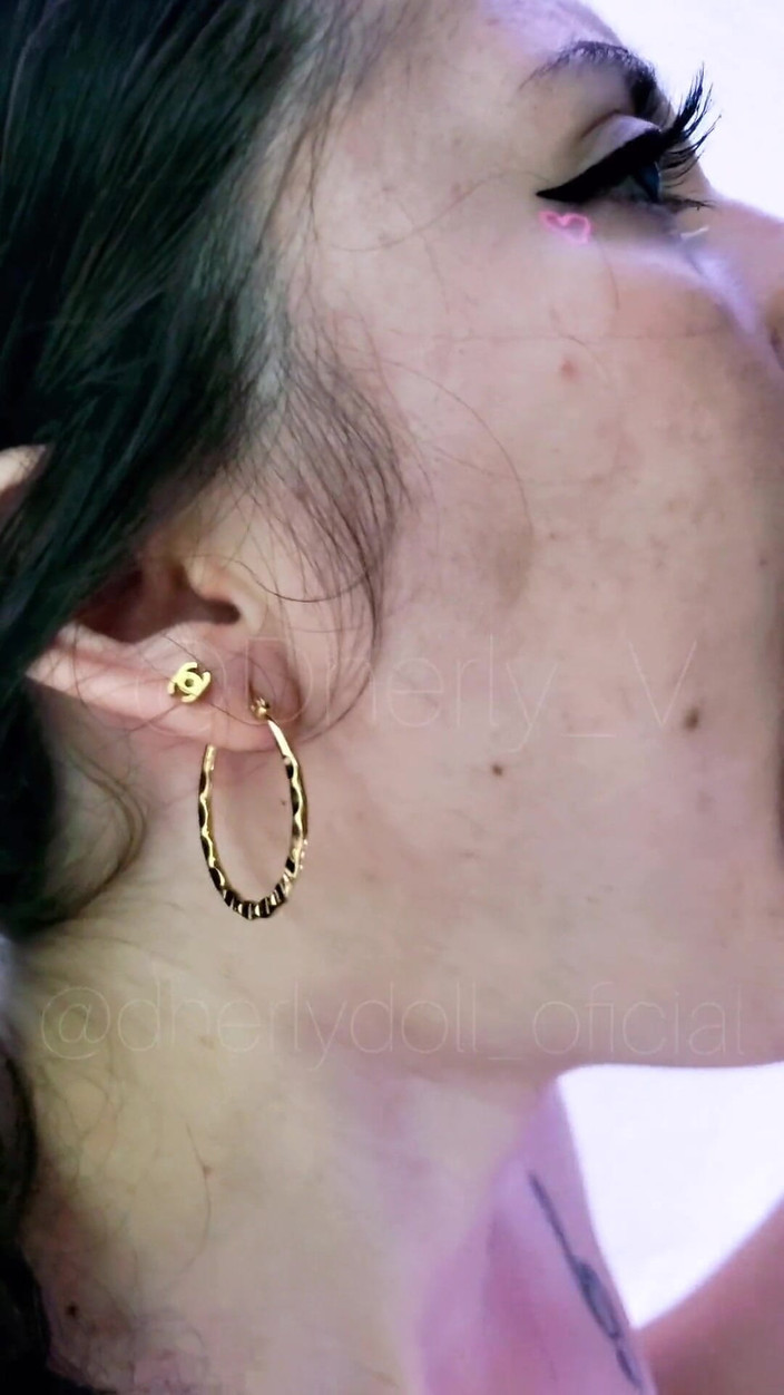 DherlyDoll: Bu güzellik ağzına boşalmayı seviyor