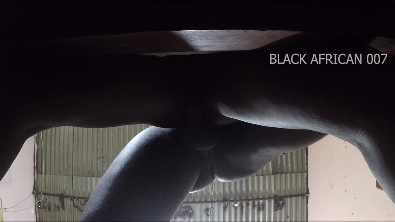 Black African 007: Myslím, že otěhotním se svým nevlastním bratrem se sexem bez kondomu