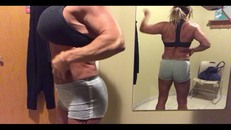 Musclemama4u: Love Taking You Into the Tanning Bed with Me