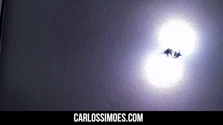 Carlos-Simoes: Wie schön, steck es in meinen Trost.