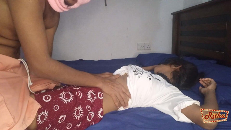 Rithu_Girl: Não goze dentro, por favor, eu ainda não estou pronto ......