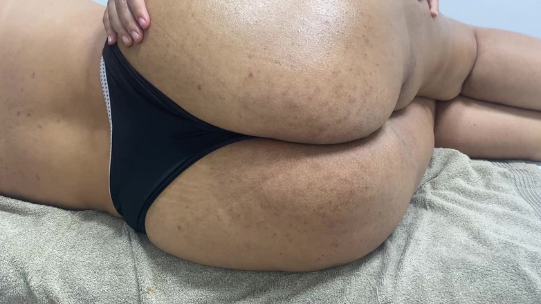 kloyesteicy: Too Voluptuous