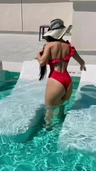 Super Ass of My Wife