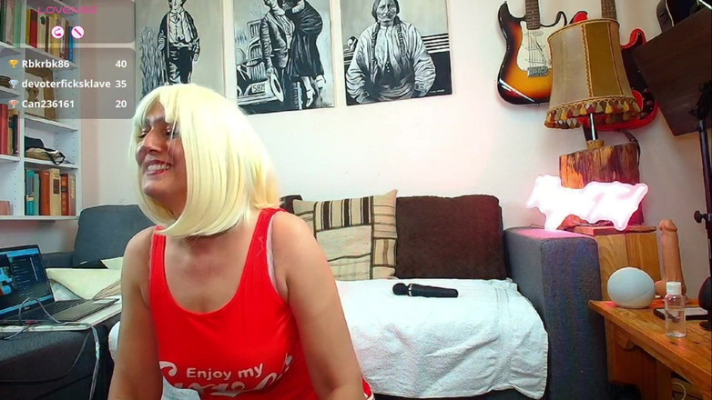 FoxyandTed: Enjoy My Curves! Cumshot on Asshole!