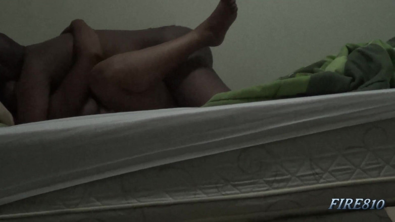 Fire810: Orgasmo Reciproco Con Mia Moglie Tettona Mentre Allarga Le Gambe...