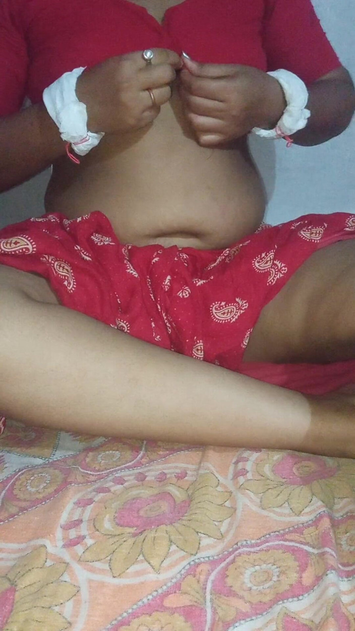 Raja puja: Desi indiano india squirting. Scopata duramente da marito e dildo