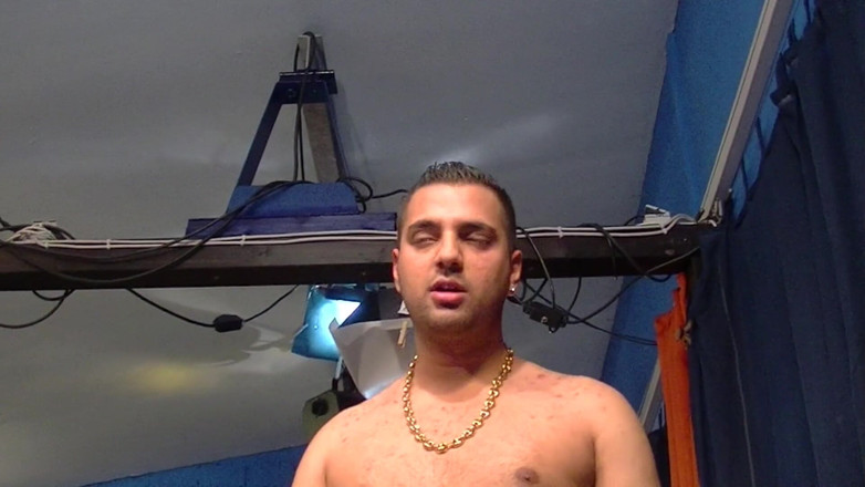 Bisex love: Horny couple enjoys bisexual threesome