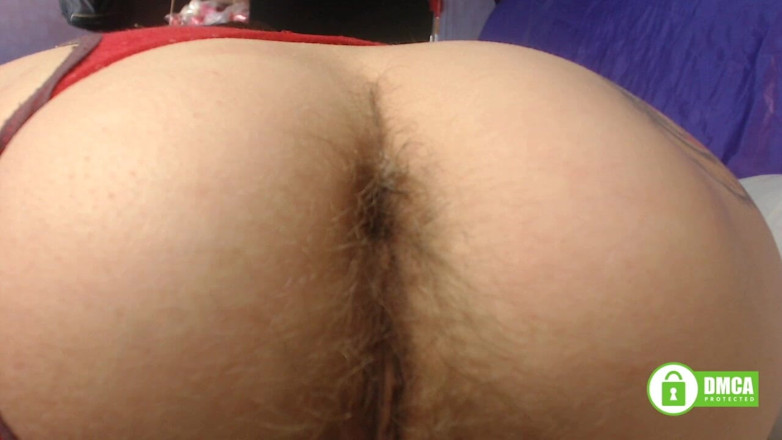 Risky Hairy Couple: Ditalino anale molto peloso primo piano
