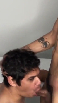 Šel jsem na masáž a jel maséra