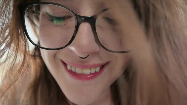 Miss Ellie Roleplay: 義理の妹の謝罪