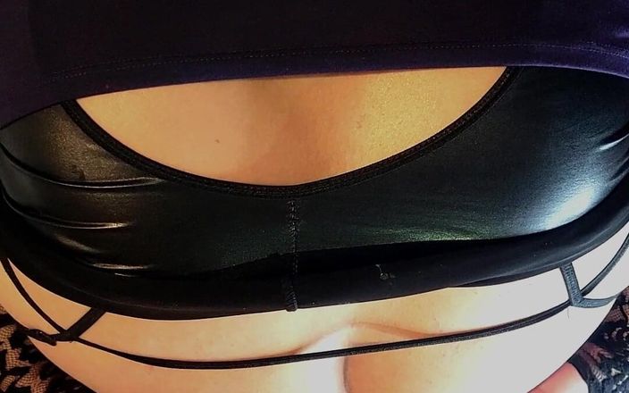 kandiKane: Deep Thrust - enorme vibrador de cintura grossa montado por Kandi...