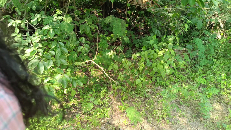 Apple baby: Uniform studentka venku