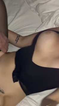 Kamar Terpisah, Solo Desires