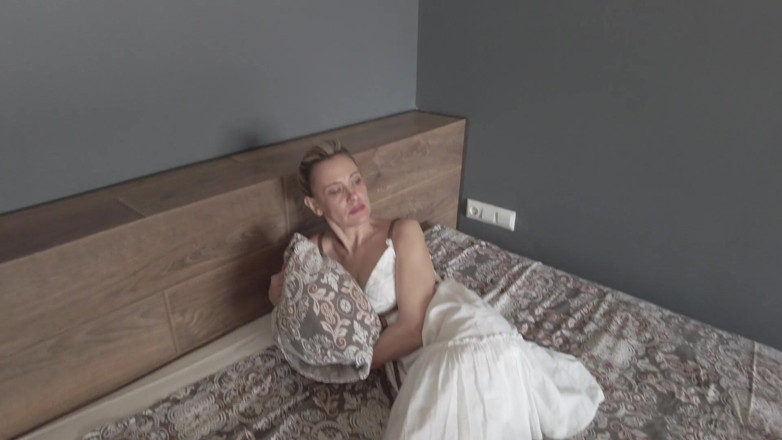 LoveHomePorn: La MILF succhia meglio della mia ex ragazza