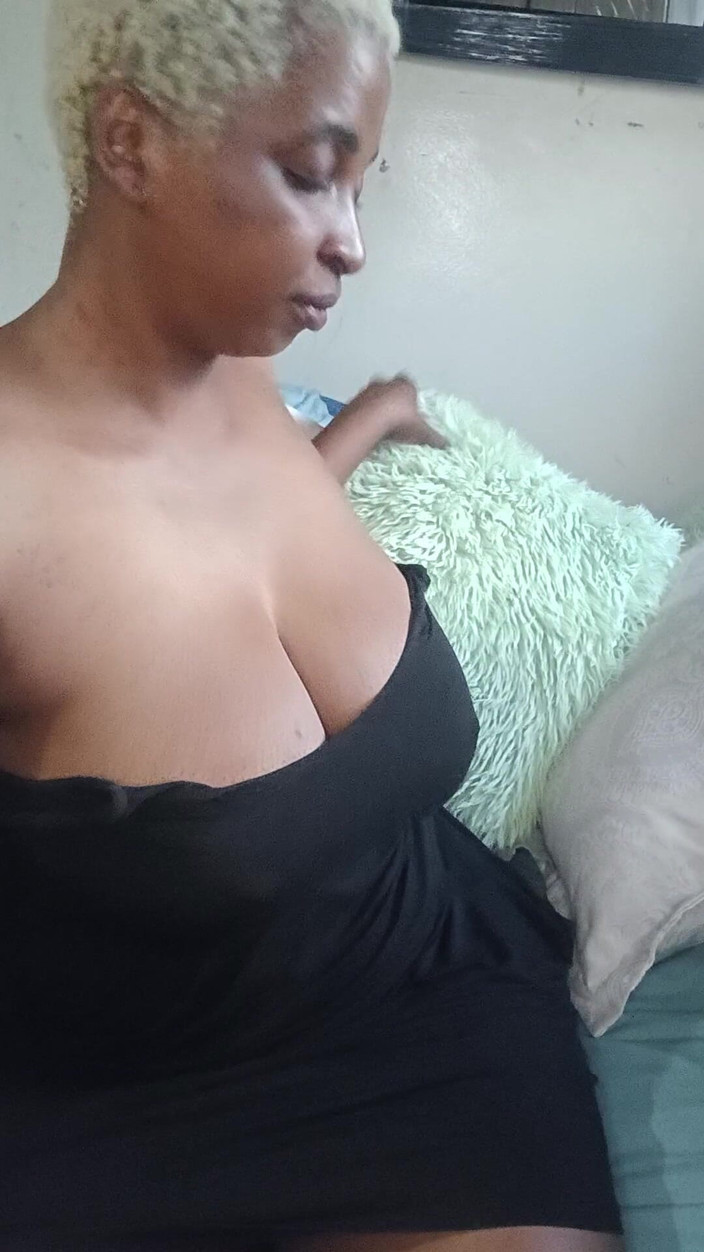 Upstreamwhisper: Mama vitregă dolofană