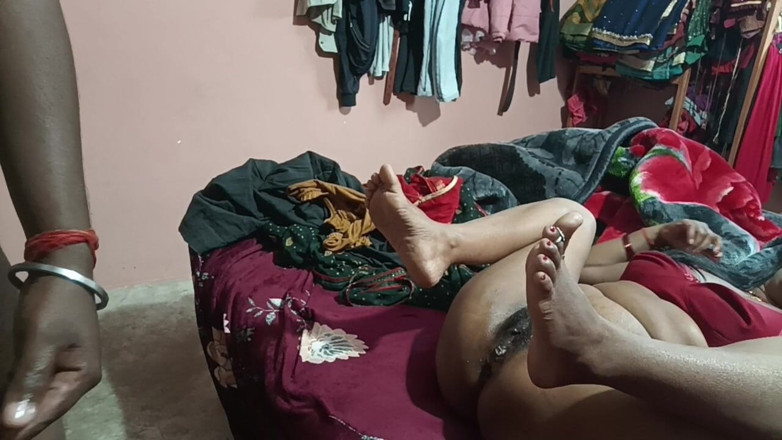 Sita Kumari: Chiamato l'amica della moglie a casa e le ha scopato...