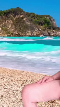 Biorąc it all off na plaży z Garabas i Olpr