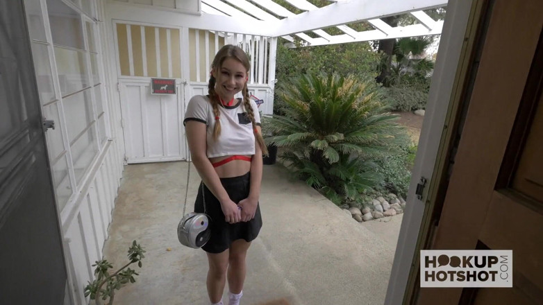 Hookup Hotshot: Pretty teen Taylor Sands gets fucked like a sex doll...