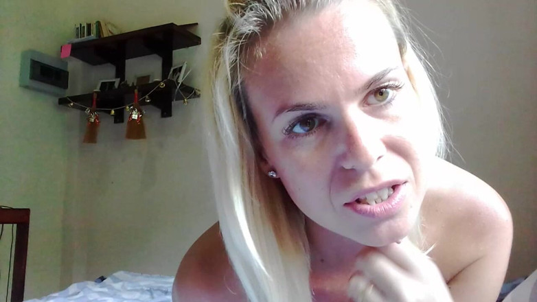 MissAnja_FH: Loud and Lots of Queefing in Green Thong