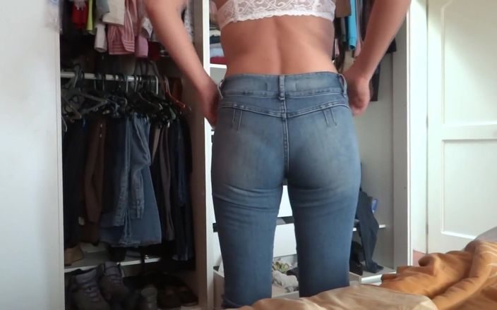 Ardientes69: Min frus vän visar upp sin röv före en trekant