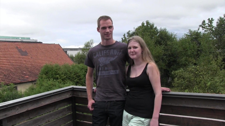 Casting66: Julia Rubber -flashed!