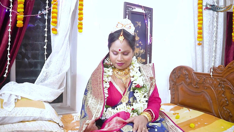 Desi Bold Movies: Desi Mallu New Married Wife Hardcore Gangbang Fuck with Her...