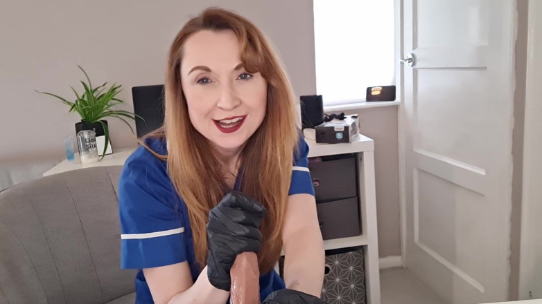 Lily kink: Enfermera Degradación De Los Ensayos Clínicos Con Paja Dura Y...