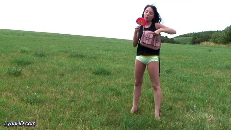 Goldwin pass: Sweet German teen loves outdoor pussy fingering