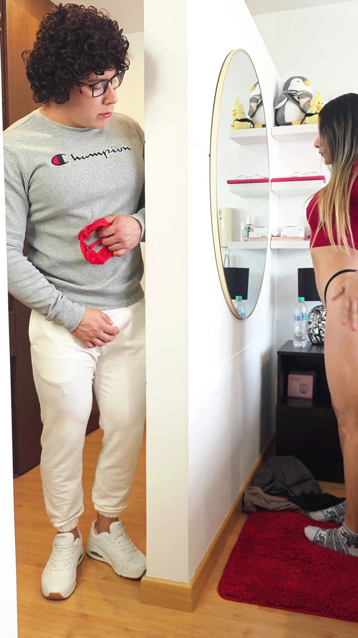 Winter_steph: Caught Masturbating! Nerd Masturbates While Looking at His Stepsister's Ass!...