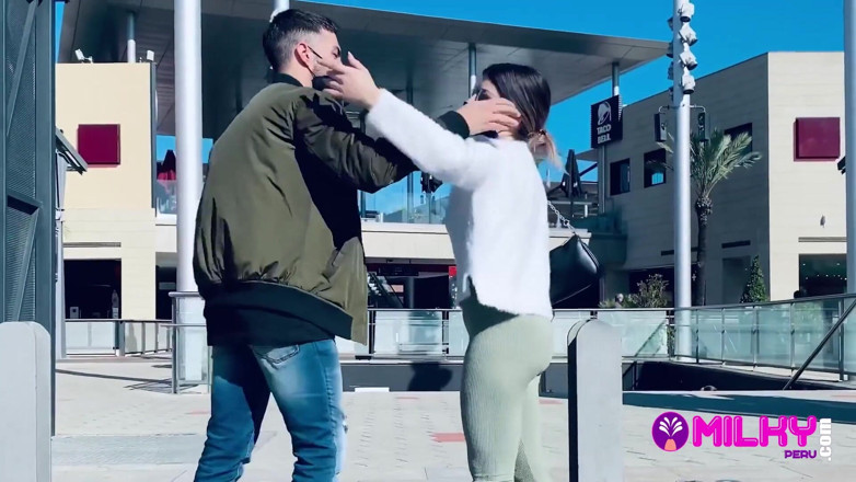 Milky Peru: Es Facil Ligar Y Follar a Traves De Tinder.Un Fan...