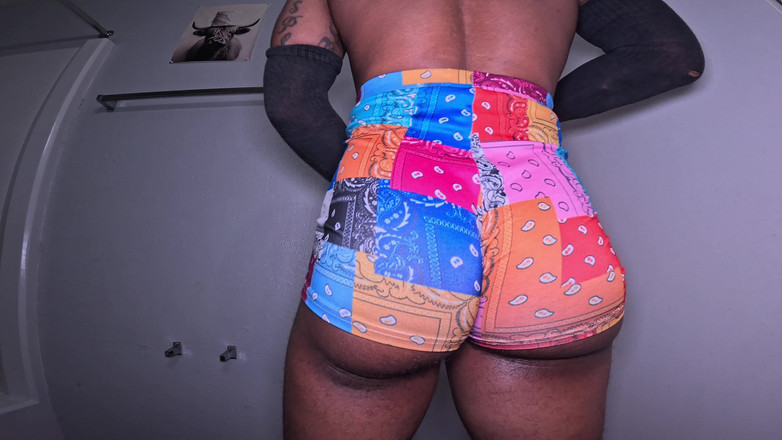 Bubble_butt_babe: Twink cu cur bombat cu fundul drăguș