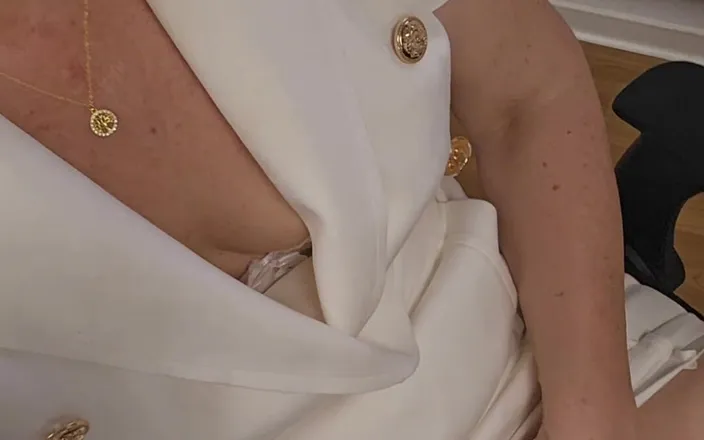 Sofy13: At Work in My White Dress