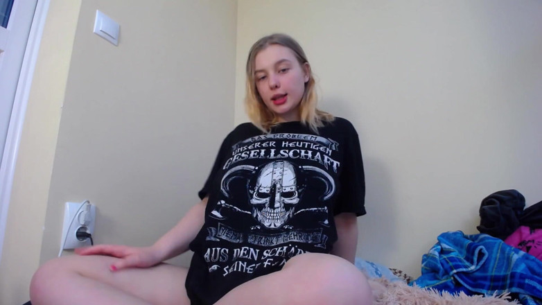 JuiceLussie: Saltando meus peitos enormes