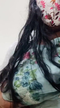 Napalona muzułmańska żona uwodzi męża w Real Desi Home Video