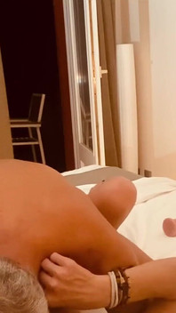 Öffne meine beine und fick mich hart